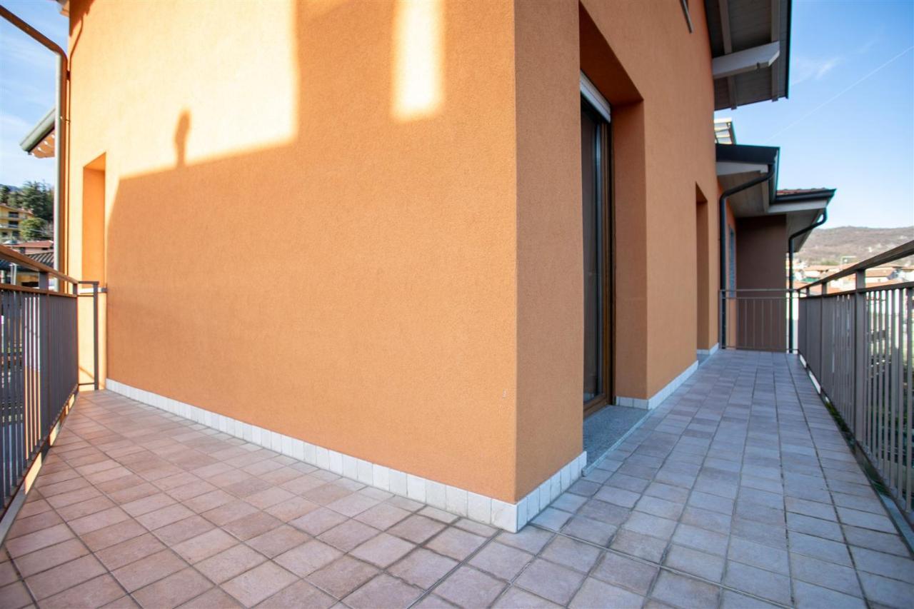 Iseolakerental - Appartamento Iris Solto Collina Экстерьер фото